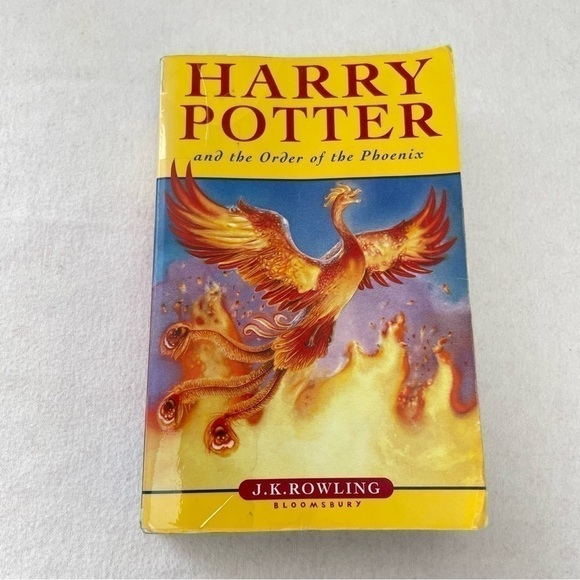 Harry Potter Book Series Set 1-8, 4 Hard Cover, 4 Paperback (1-7 no Dust Jacket) - Picture 8 of 16